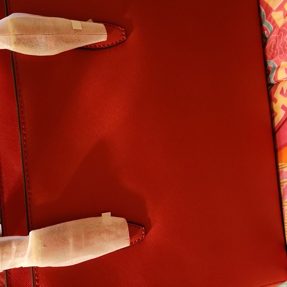 Tote - Picture 3 of 7